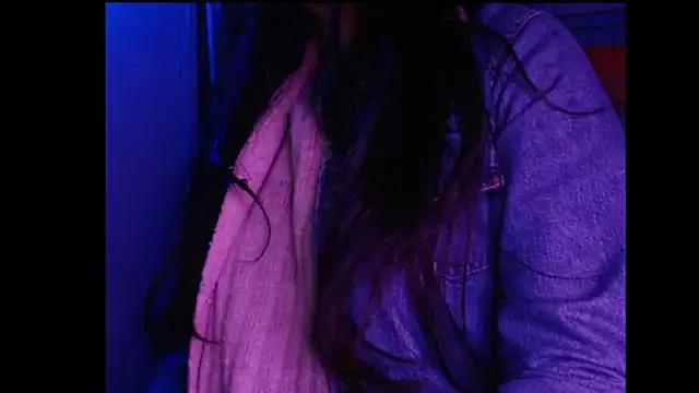 meganmiauu from StripChat is Freechat