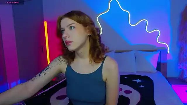 MeganNewCat from StripChat is Freechat