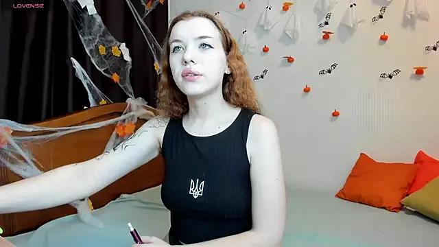 MeganNewCat from StripChat is Freechat