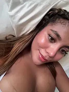 MegannHills from StripChat is Freechat