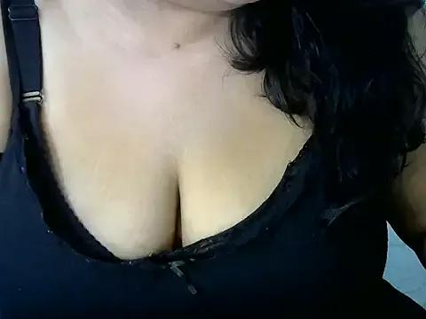 Mehar_Kaur_13 webcams show profile image 