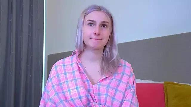 MelaniMoore from StripChat is Freechat