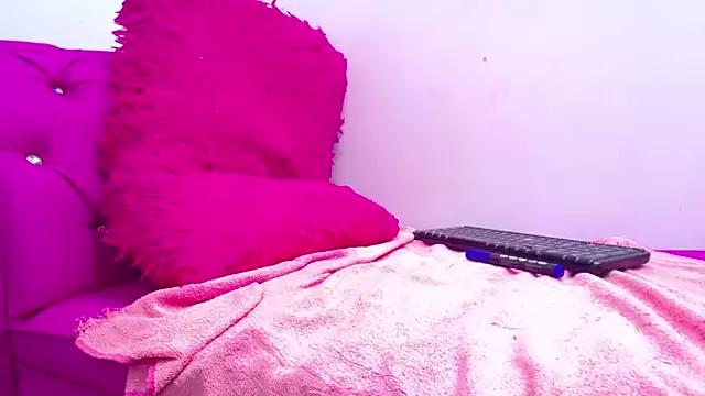 Melany-Very-Nasty from StripChat is Freechat