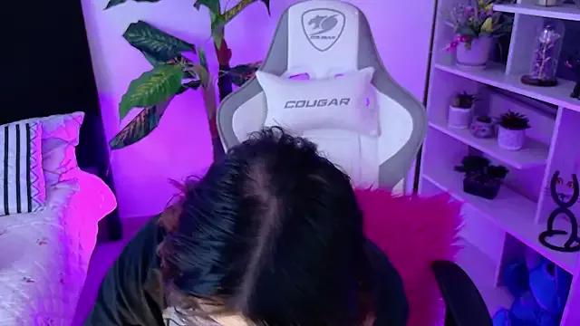melany_naa from StripChat is Freechat