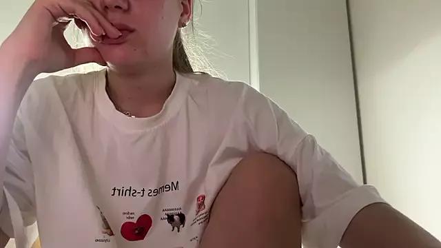 Melissatender webcams show profile image 