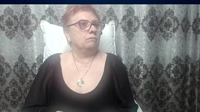Mella4you from StripChat