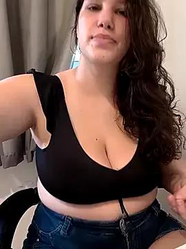 Mellhots2 from StripChat