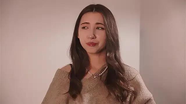 MellieBeachamp from StripChat is Freechat