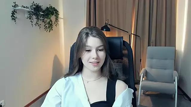 MelliePichoff from StripChat is Freechat