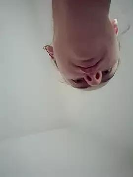 Melly4You from StripChat