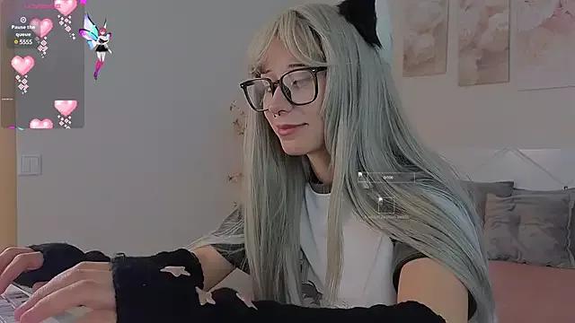 meomeee from StripChat