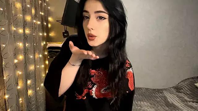 Meowluly from StripChat is Freechat