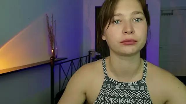 Meri_Cutte from StripChat is Freechat