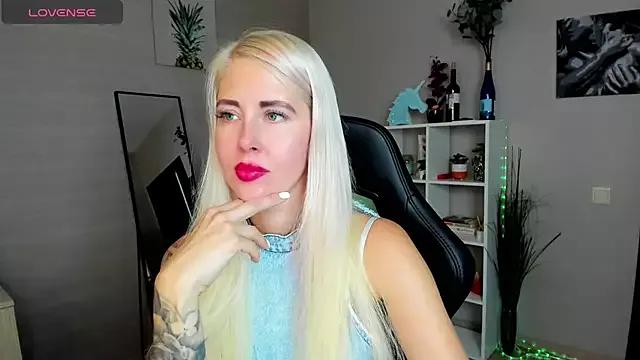 Mermaid_N from StripChat