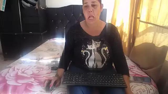 merryymaturee_ from StripChat