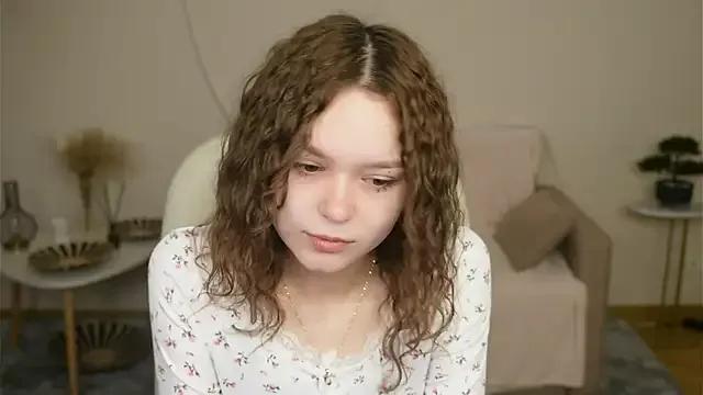MerylAmber from StripChat is Freechat