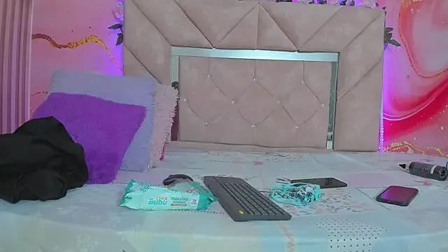 mia__blaze__ from StripChat is Freechat