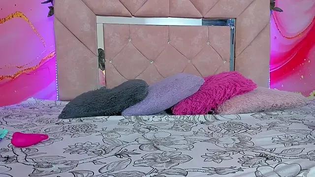 mia__blaze__ from StripChat is Freechat