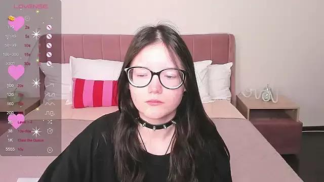 Mia_Cutieee from StripChat is Freechat