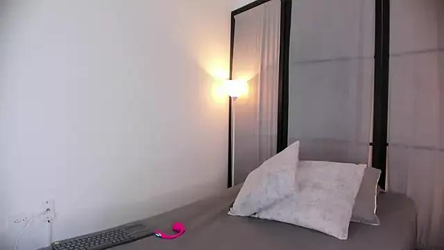 miaa_daniels from StripChat
