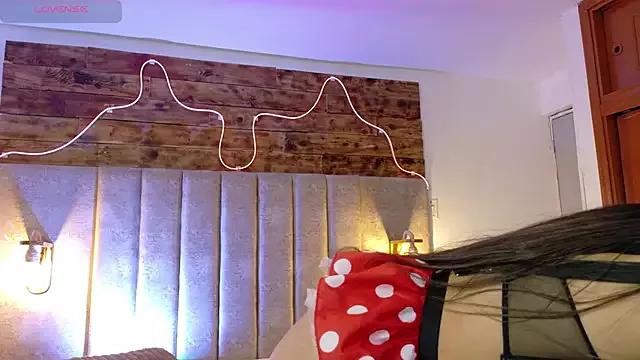 miaa_saenz1 from StripChat is Freechat