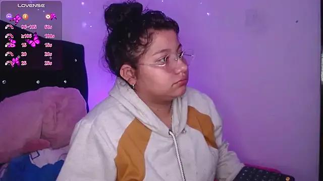 Miaa_Smiith1 from StripChat