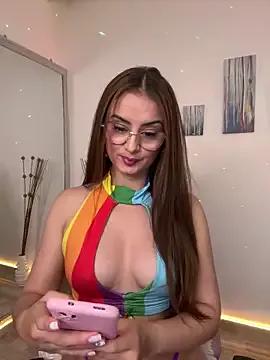 MiaaLoren from StripChat