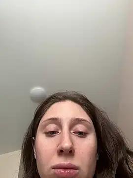 MiaaLoveeee from StripChat