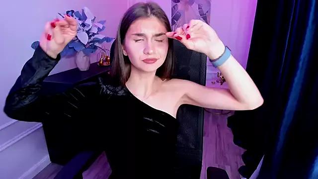 MiaAxel from StripChat