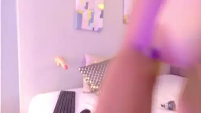 Miacarterr_ webcams show profile image 