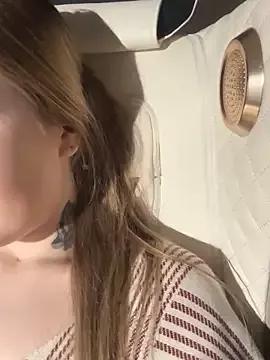 Photos of MiaEuphoria_ from StripChat is Freechat