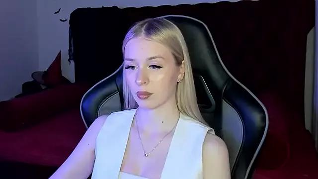 MiaGraces from StripChat is Freechat