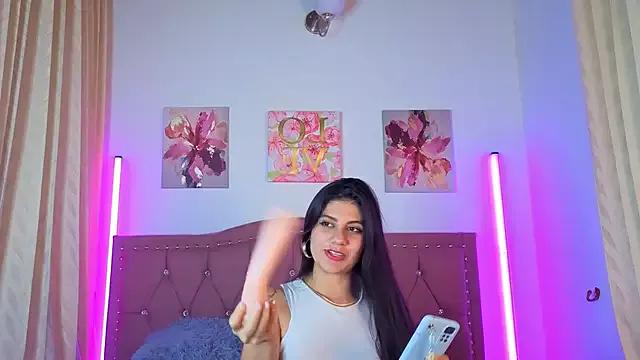 Miagreisy webcams show profile image 
