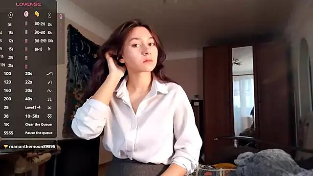 MiaLovelyOne from StripChat is Freechat