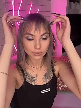 MiaMinx from StripChat
