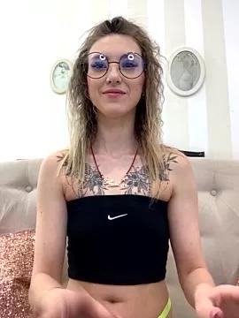MiaMinx from StripChat