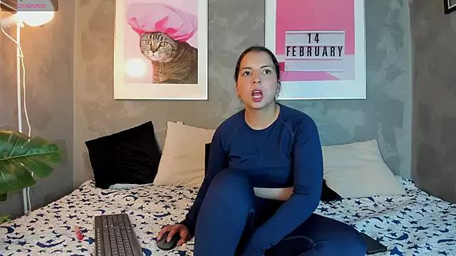 MiaNyxara_dh webcams show profile image 