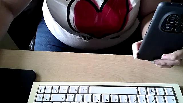 miaspicys from StripChat is Freechat