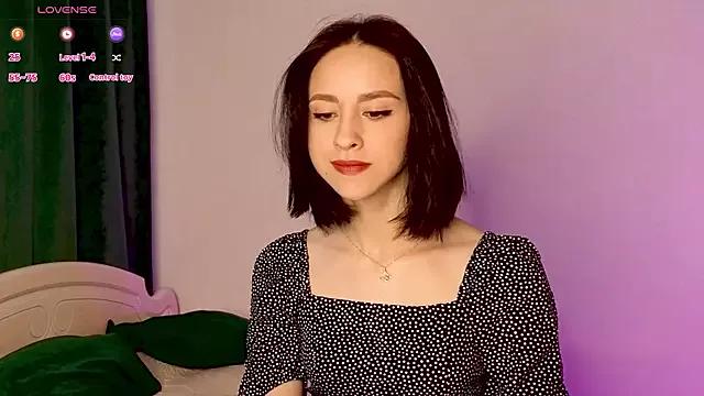 MiaSweetasHoney from StripChat is Freechat