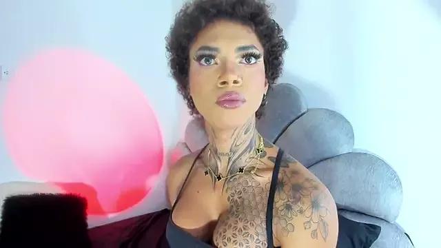 michell_danna from StripChat is Freechat