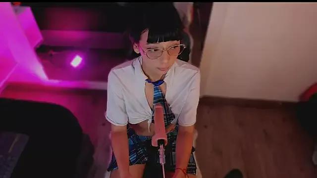 michelle_cutee_ from StripChat is Freechat