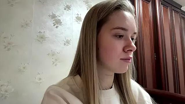 MichikoWienandt from StripChat is Freechat