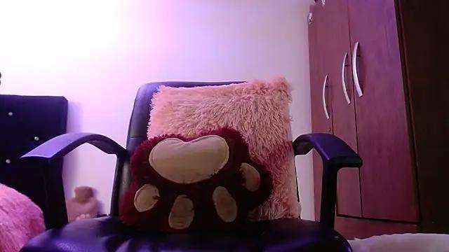 Miia-fox from StripChat