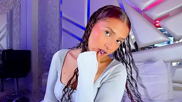 Miia002 from StripChat