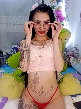 MIiA_Monroe from StripChat is Freechat