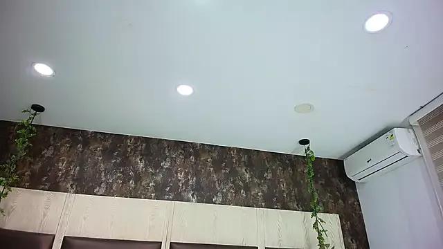 Miia_Thompsonn from StripChat