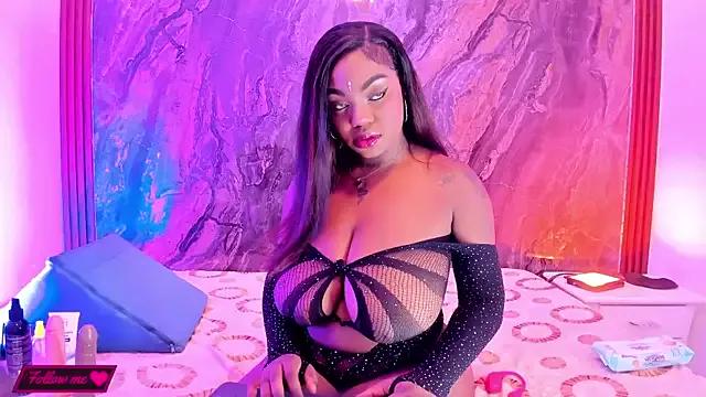 MiiaaCollinss from StripChat