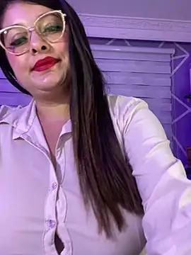MiiaaJoness from StripChat