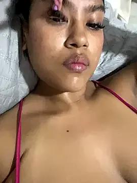 miiabrown18 from StripChat is Freechat