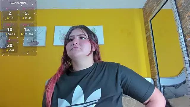 Miiafoox from StripChat